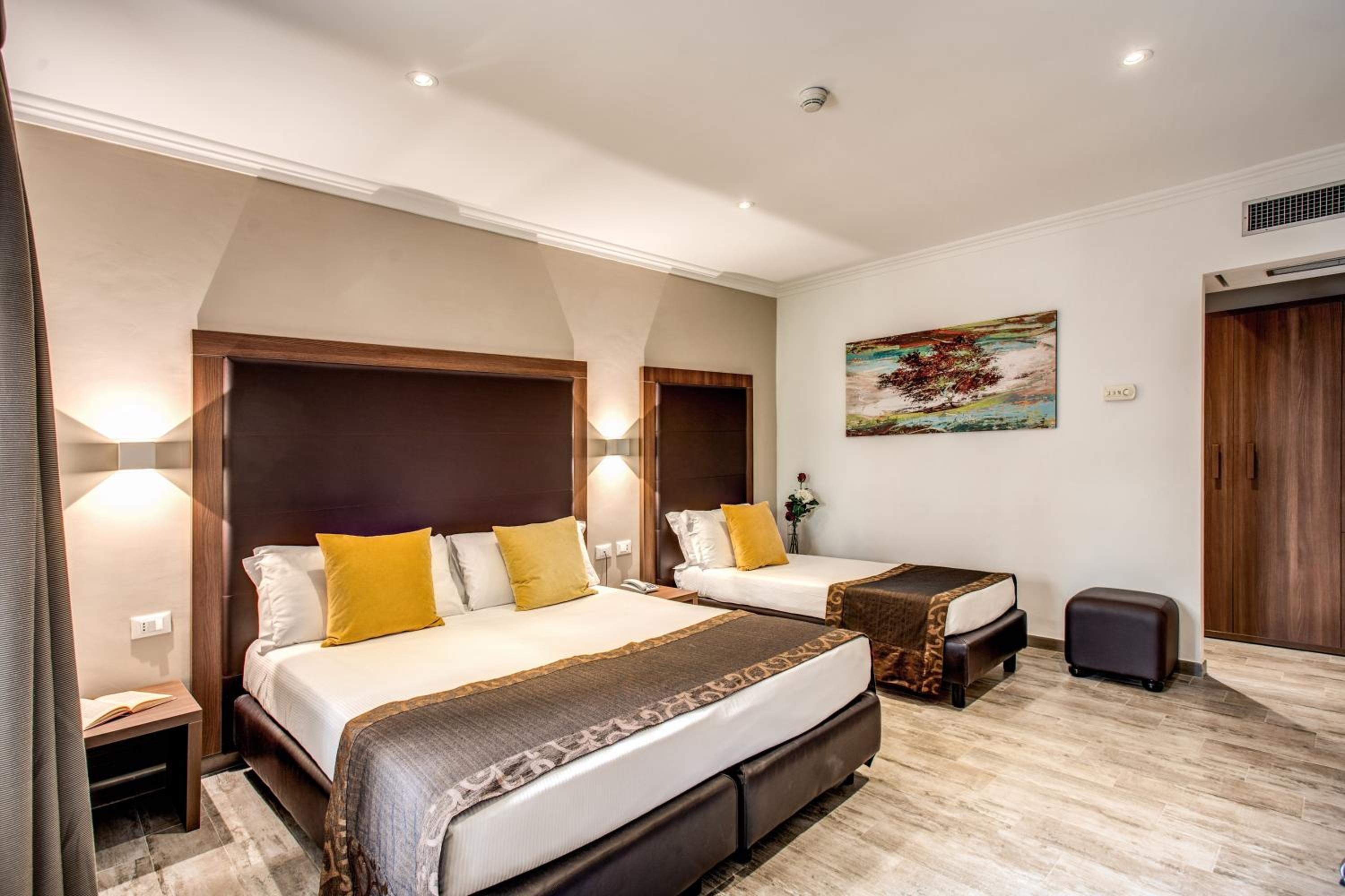 Triple Room with Garden View