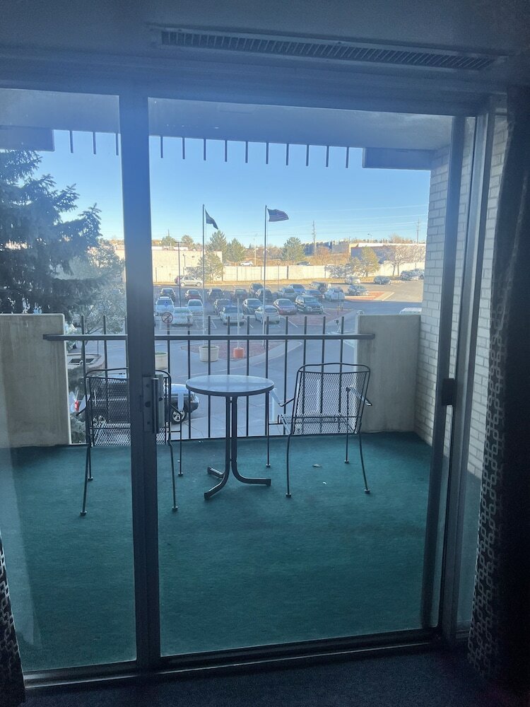 Standard Room, 1 Queen Bed, Balcony
