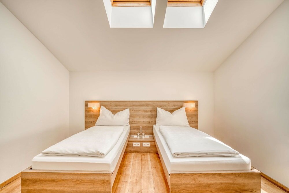 Apartment, 3 Bedrooms, 2 Bathrooms, Mountainside