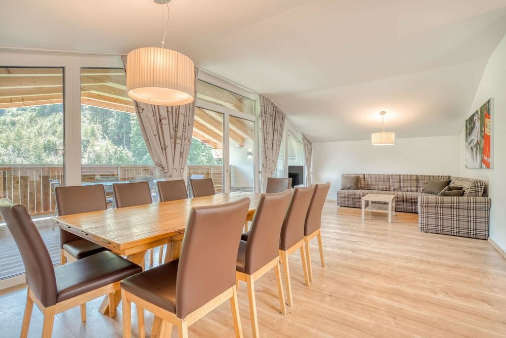 Apartment, 3 Bedrooms, 2 Bathrooms, Mountainside