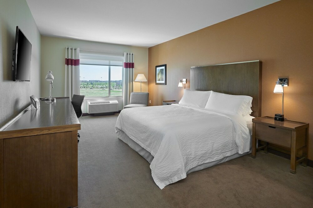 Deluxe Room, 1 King Bed with Sofa bed
