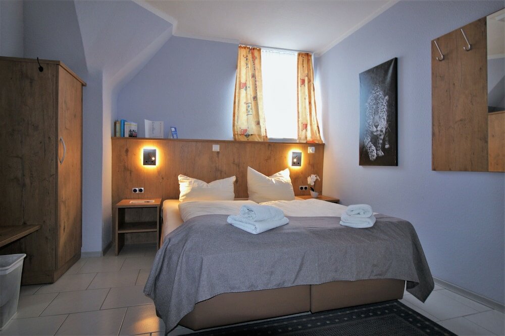 Basic Double Room