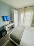 Двухместный номер с 1 двуспальной кроватью, вид на озеро (White) в Esprit D'Hotel Panoramico