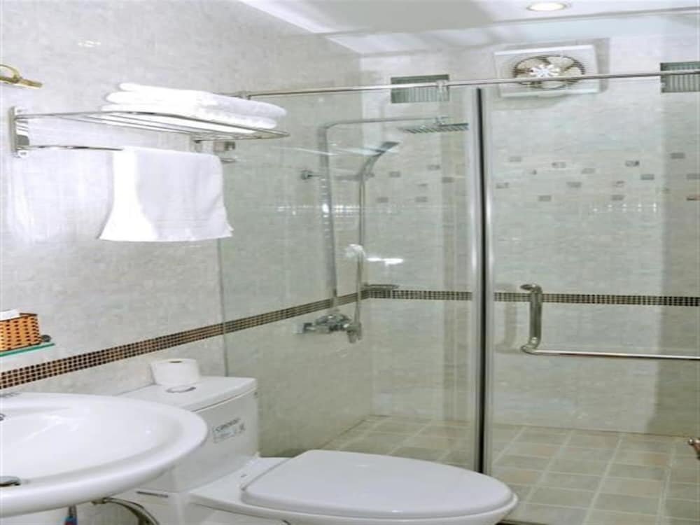 Deluxe Room, No Windows