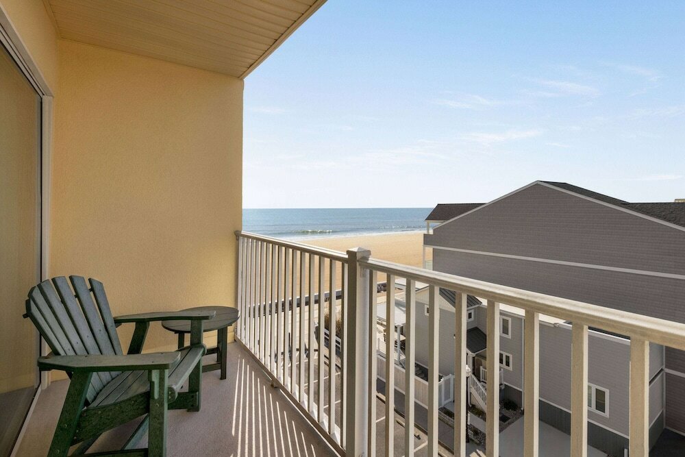 Room, 2 Double Beds, Non Smoking (Efficiency, Partial Ocean View)