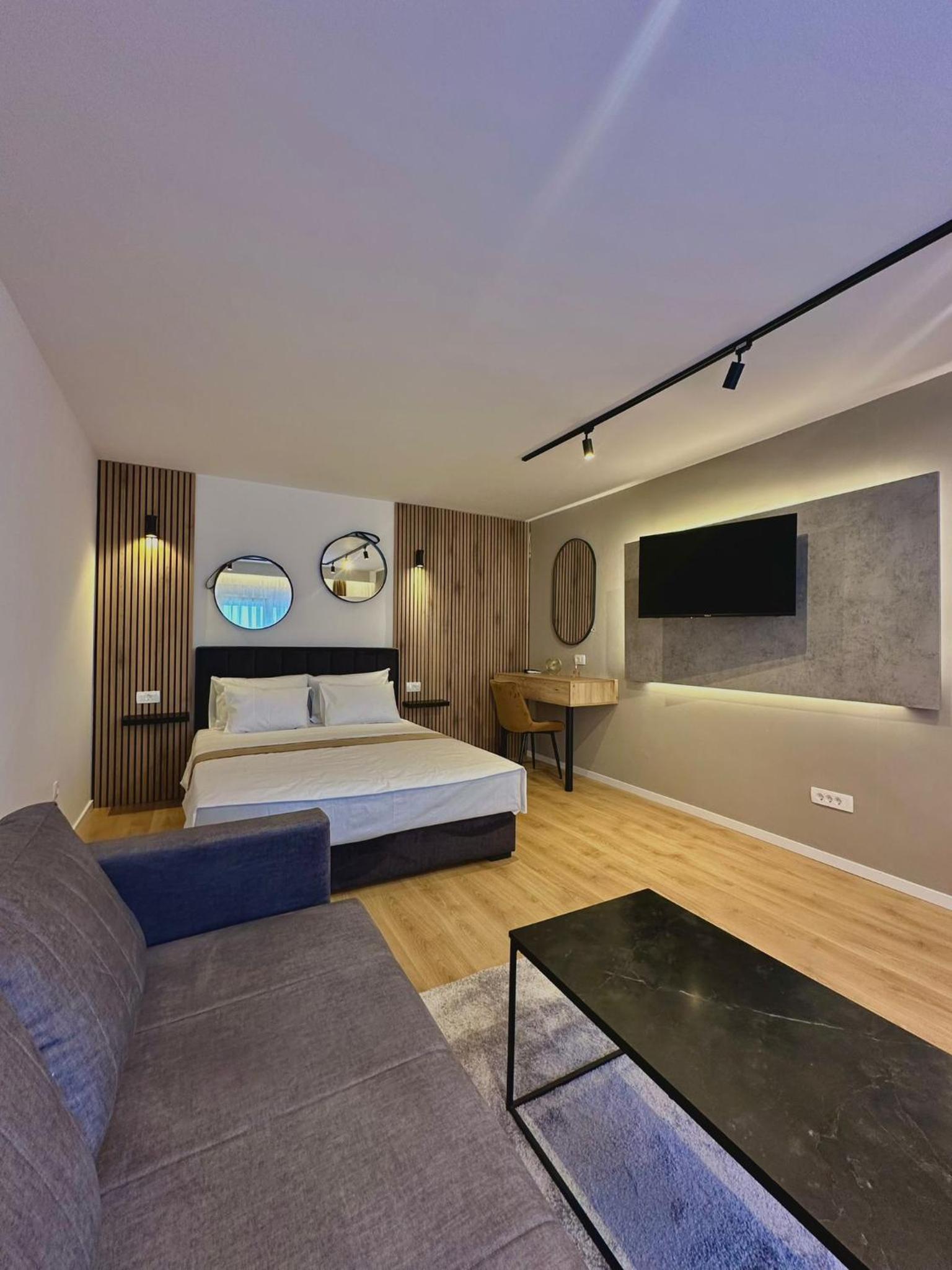 Superior Apartment