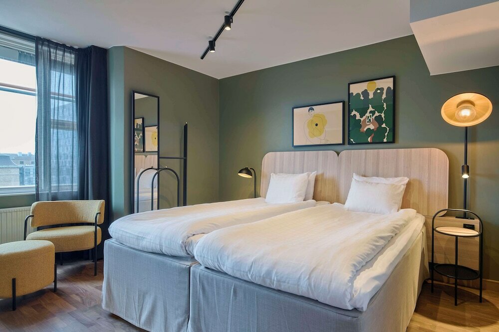 Junior Suite, 1 King Bed with Sofa bed