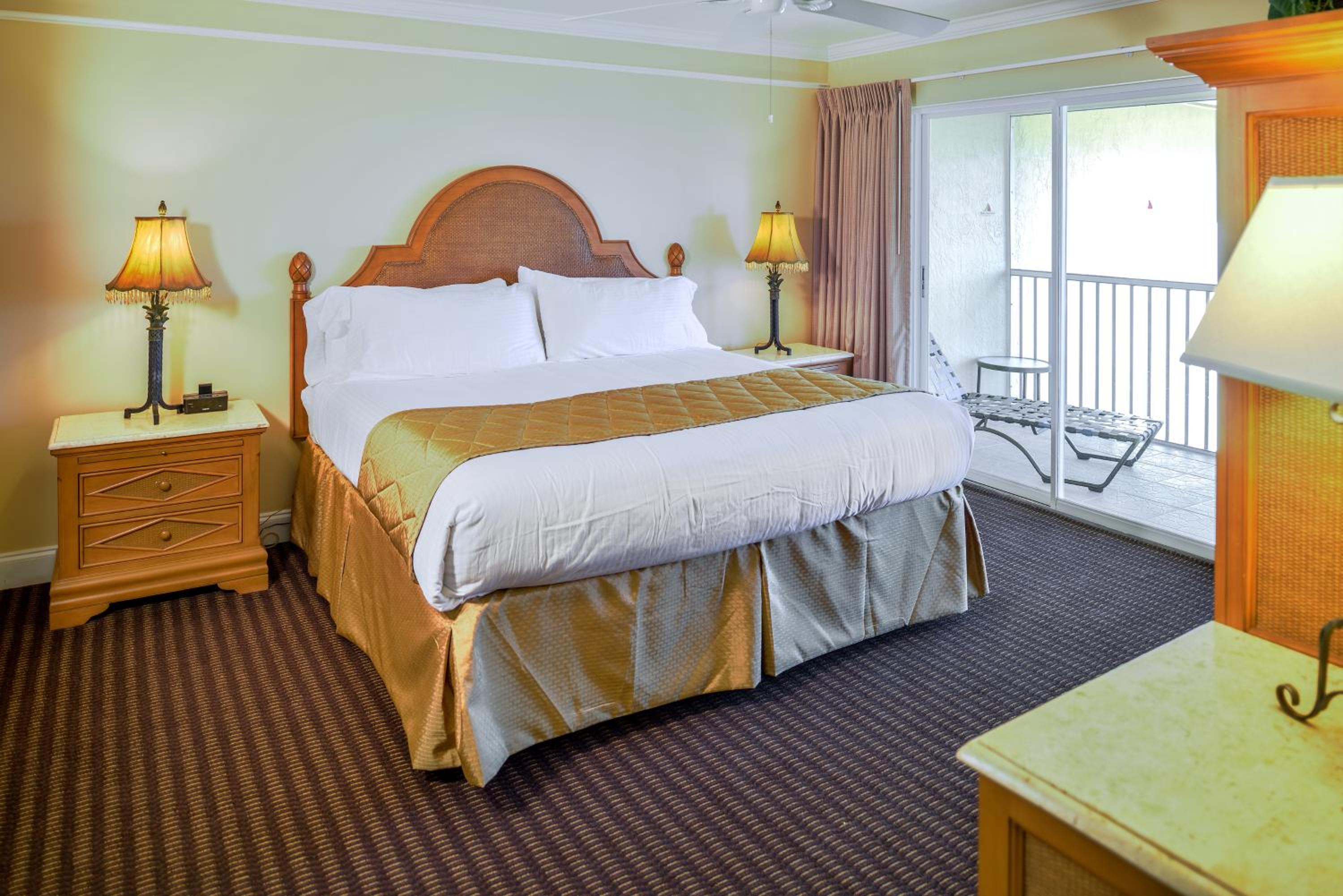 Two-Bedroom Suite with One King Bed and Two Twin Beds