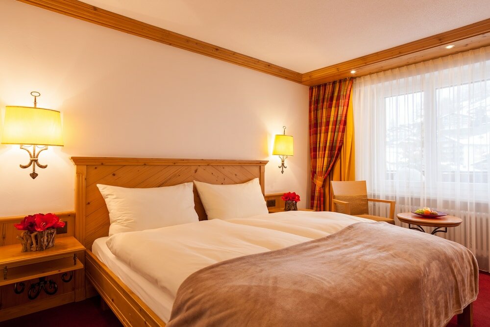 Standard Double Room, Balcony, Mountain View