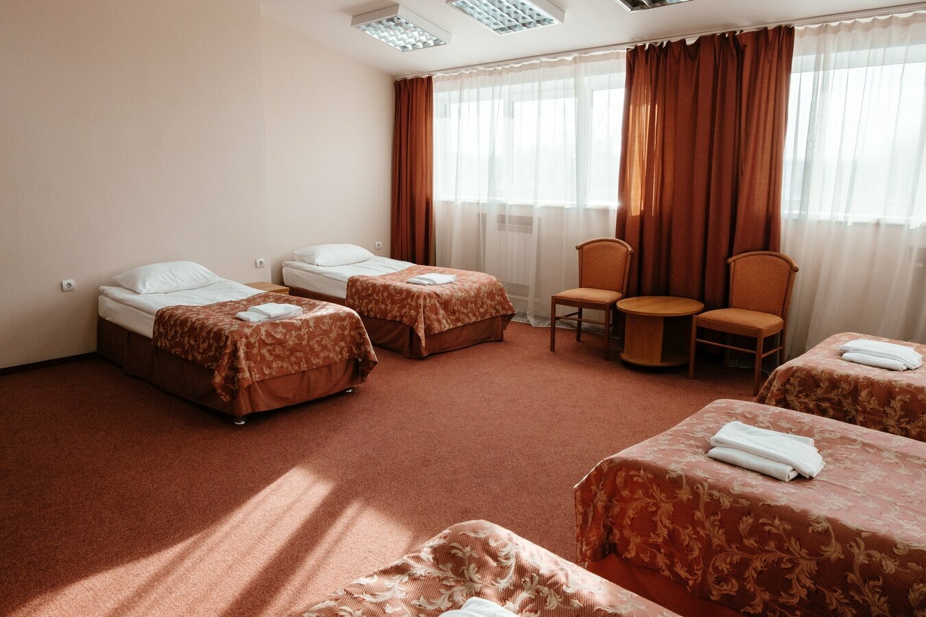 Кровать в общем 6-местном номере