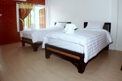 Twin Room with Balcony в Summer Guesthouse & Hostel