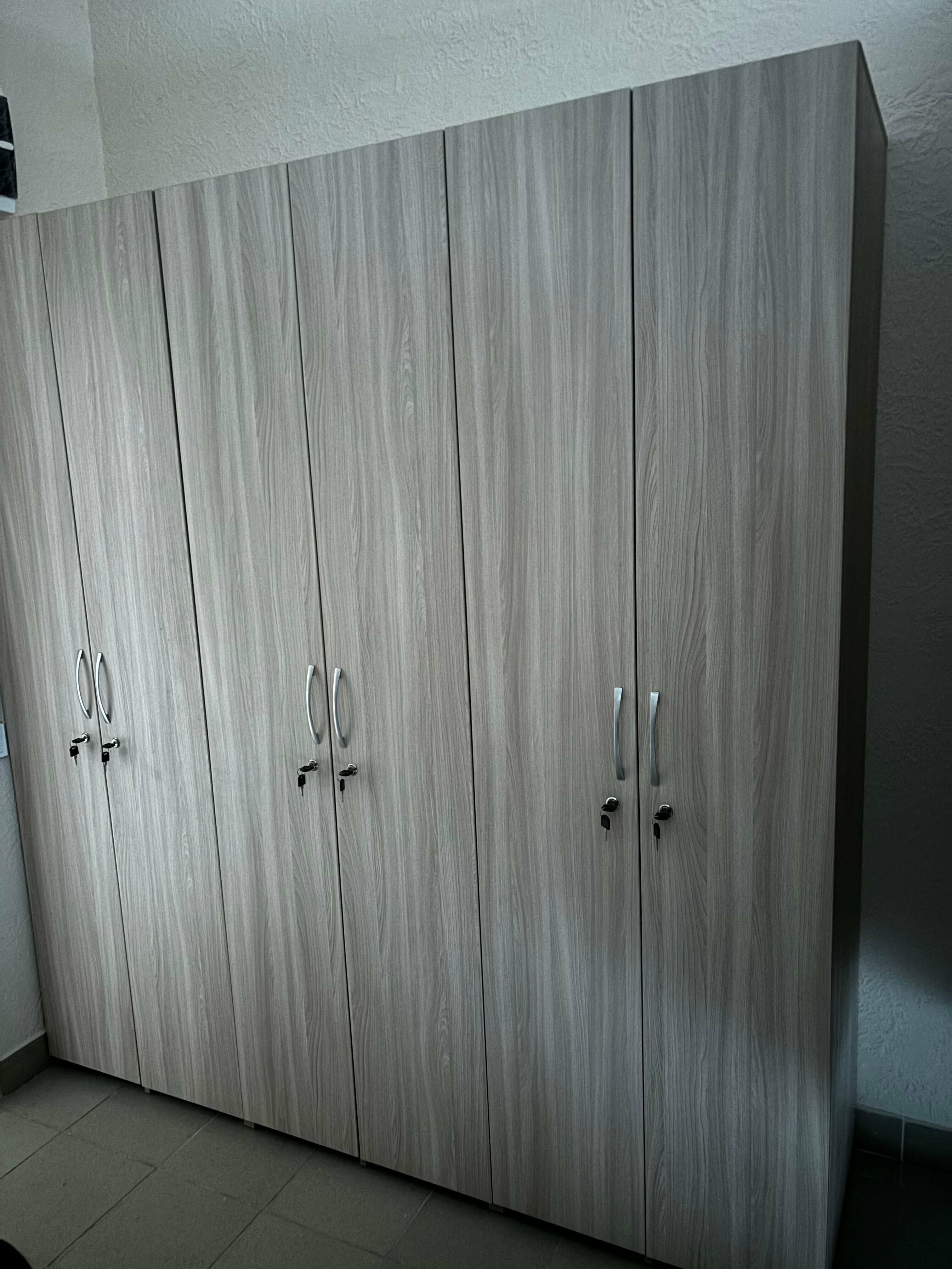 Общий 8-местный номер для мужчин