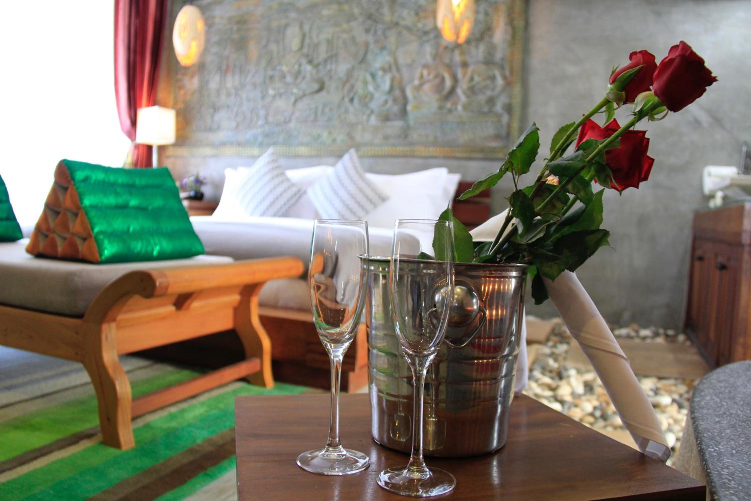 Presidential Suite Private Balcony - Free Pickup from Bus Station