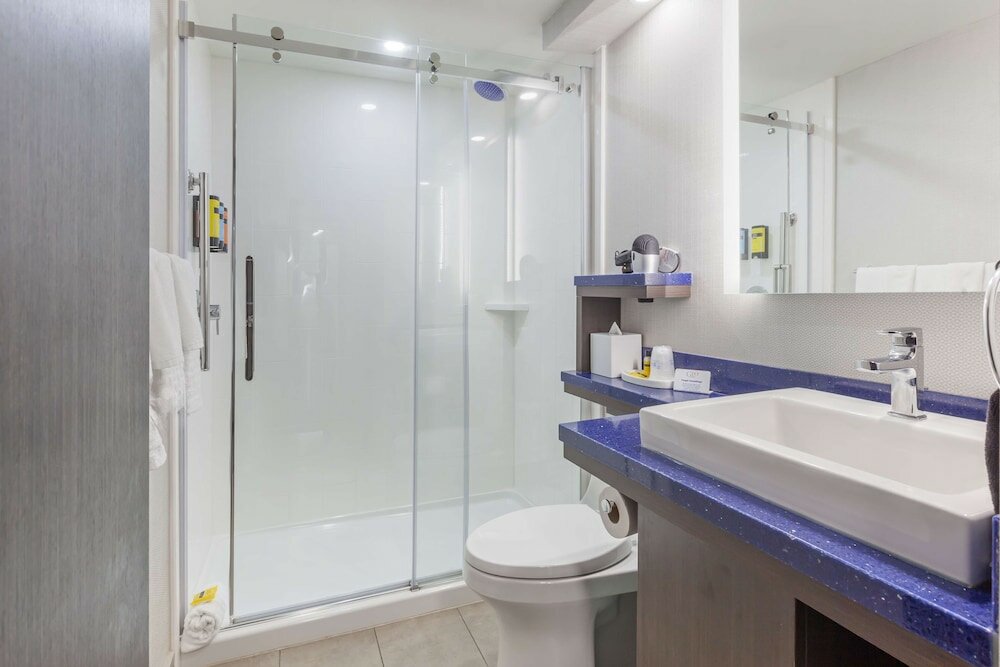 Suite, 2 Queen Beds, Non Smoking, Refrigerator & Microwave (Walk-in Shower;with Sofabed)