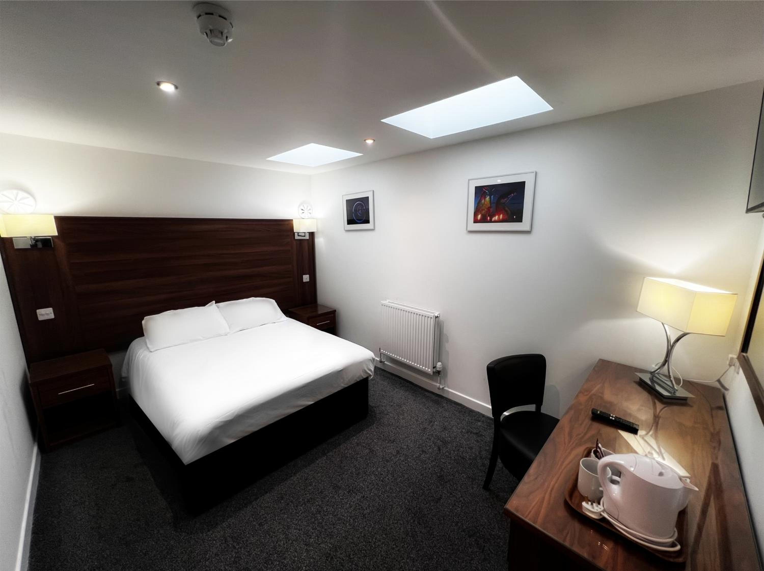 Double Room with Skylight Window only