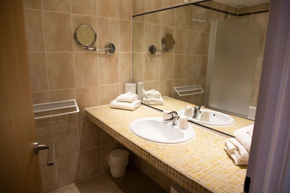 Double or Twin Room (Sans Vue Mer)