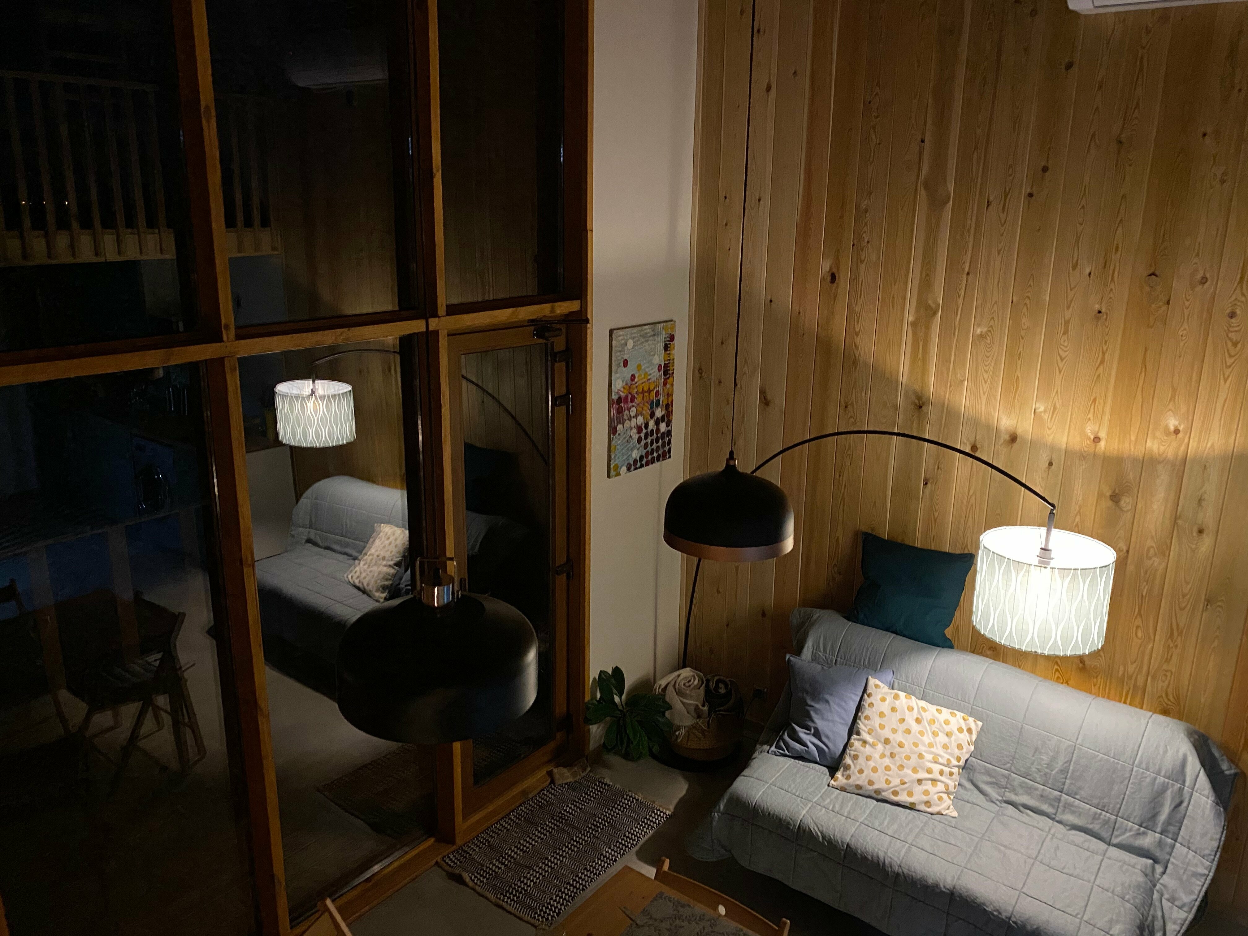 Дом Барн с террасой и видом на море