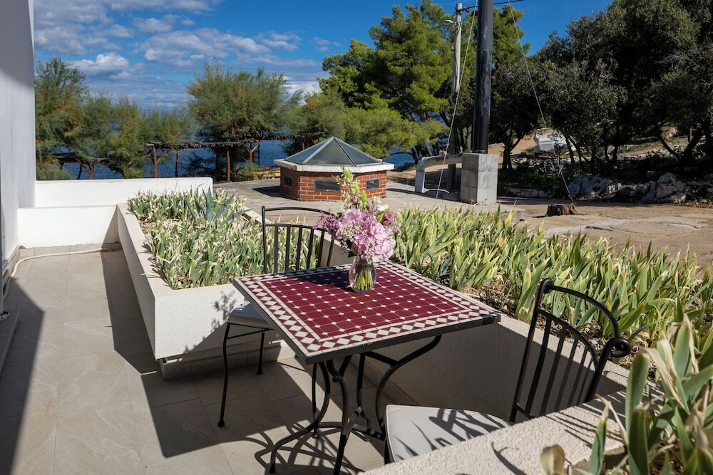 Triple Room, Balcony, Garden View