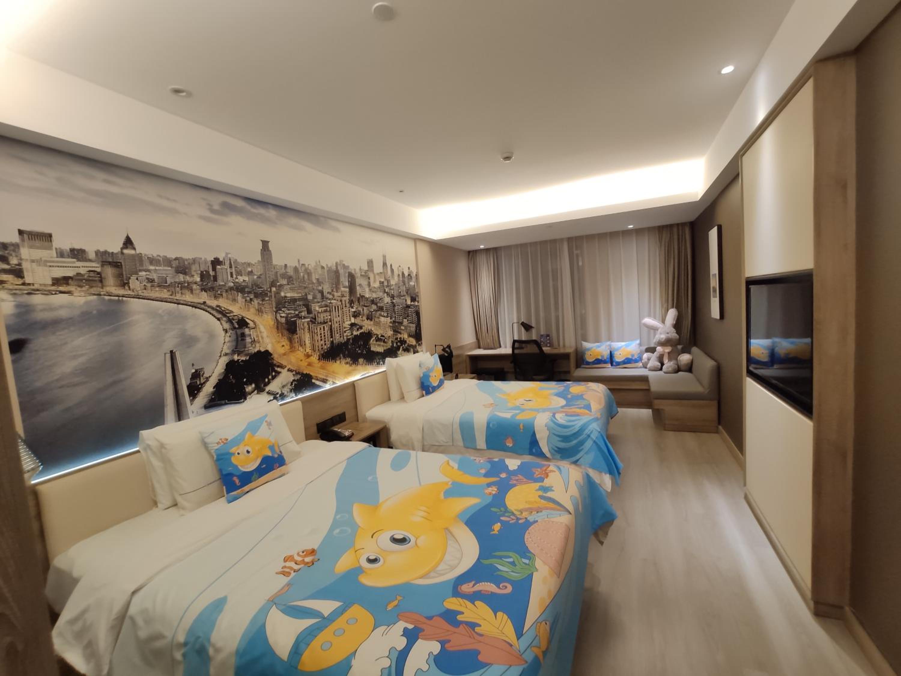 Jimu Family Room with Twin Beds