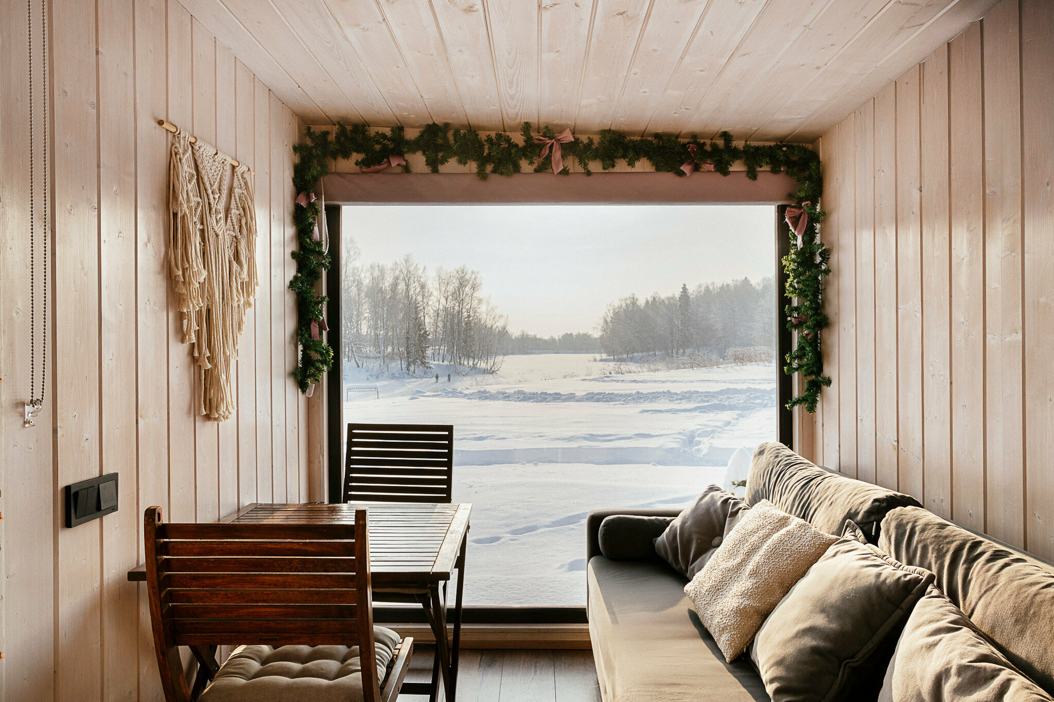 Семейный мини Lodge 2+1 с мансардным окном и панорамным видом на реку (3)