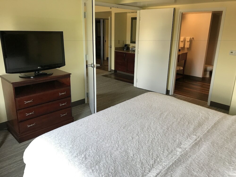 Suite, 1 King Bed, Non Smoking, Jetted Tub