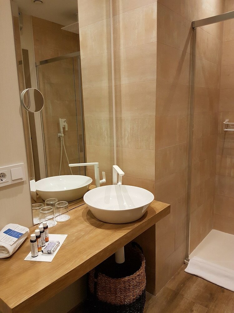 Deluxe Double or Twin Room, Sea View