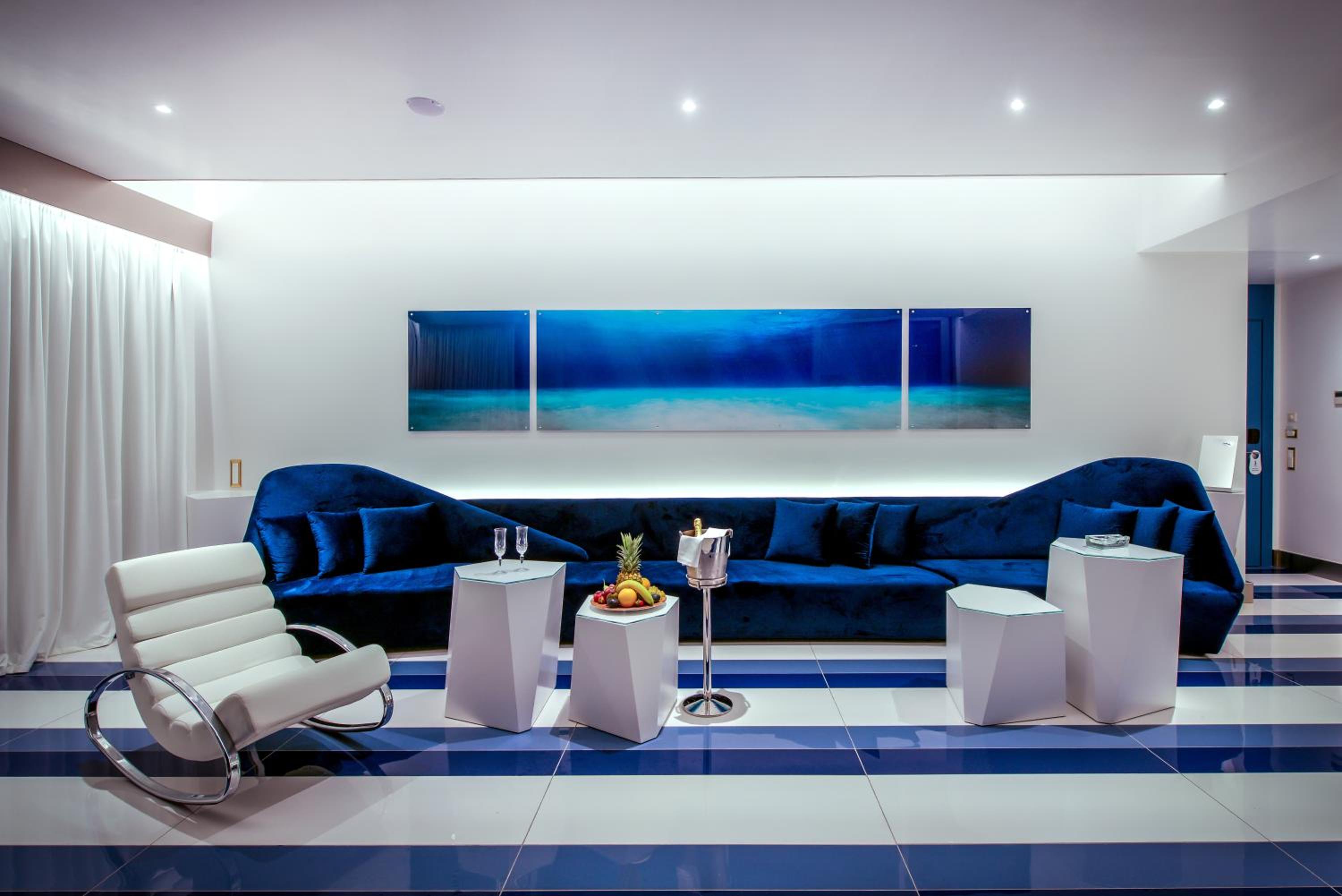Gold Star Suite with Private Pool