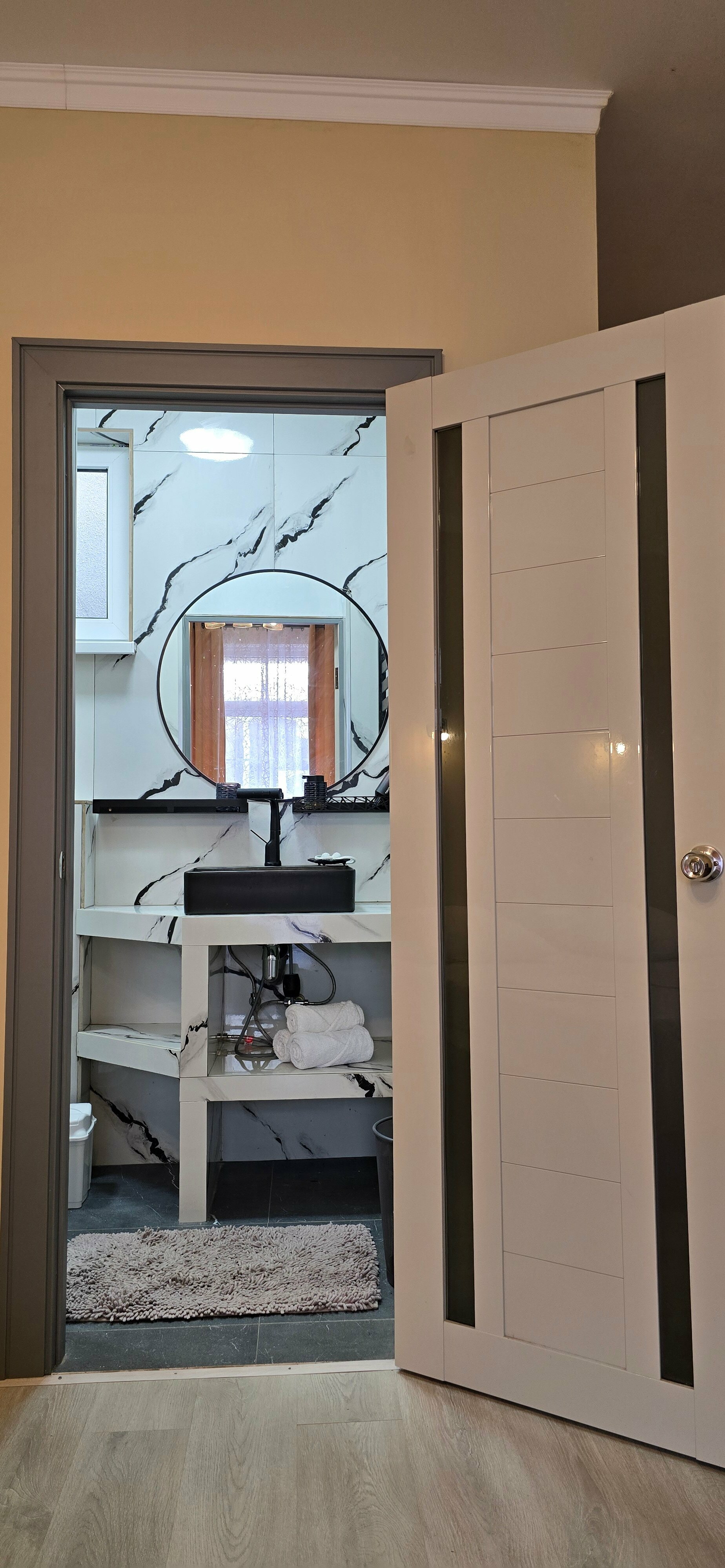 Люкс с кроватью размера «king-size» и балконом