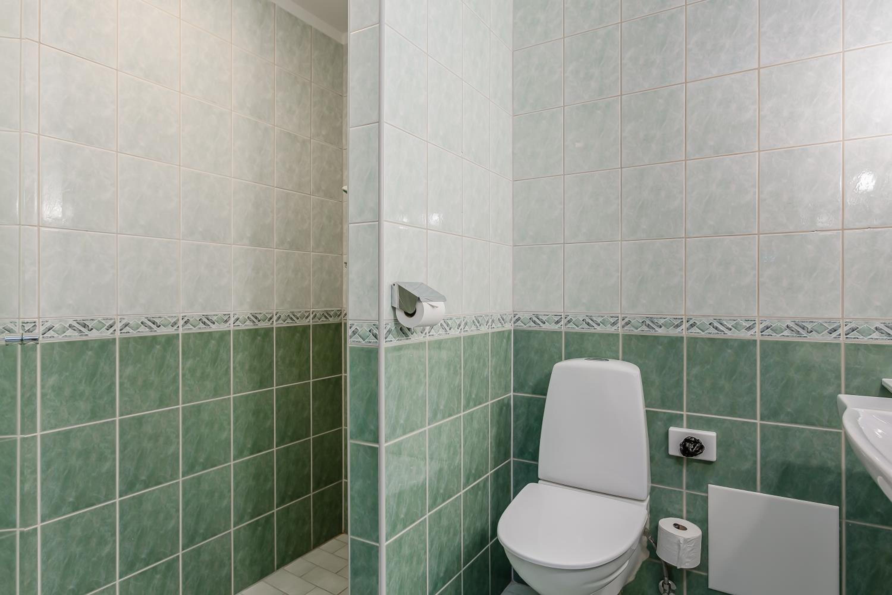 Compact Twin Room