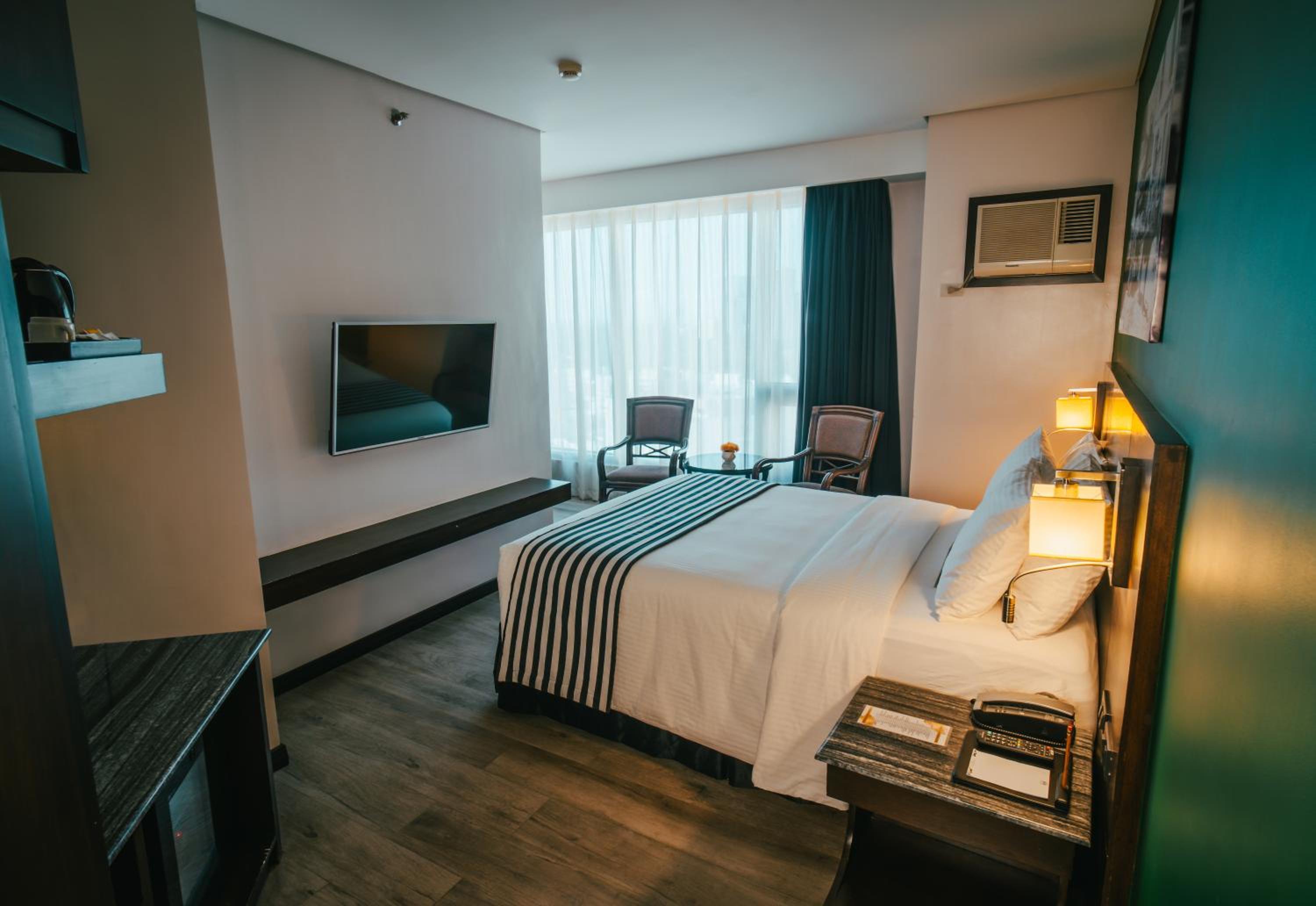 Premium Deluxe Queen Room