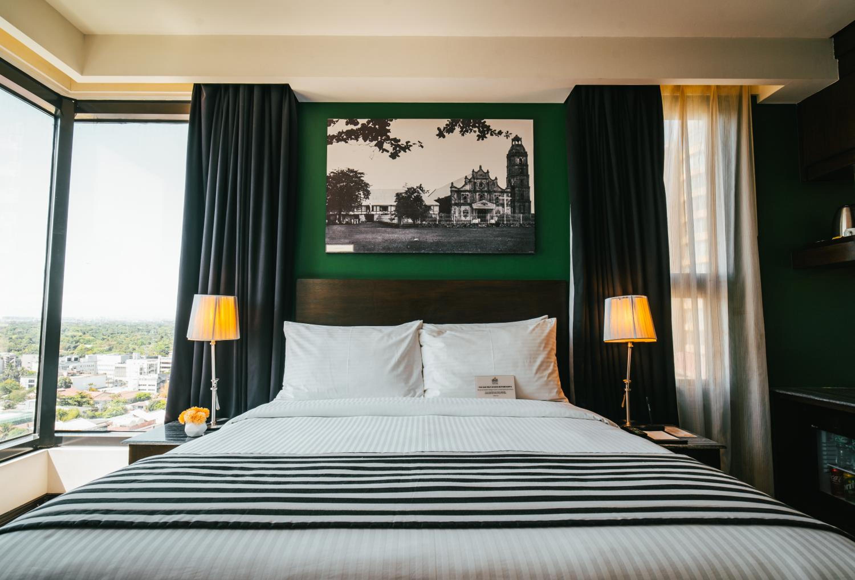 Premium Deluxe Queen Room