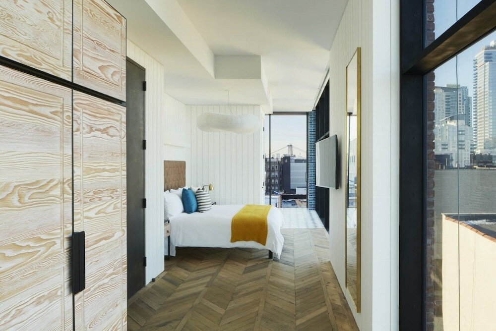 Studio Suite, Mobility Accessible