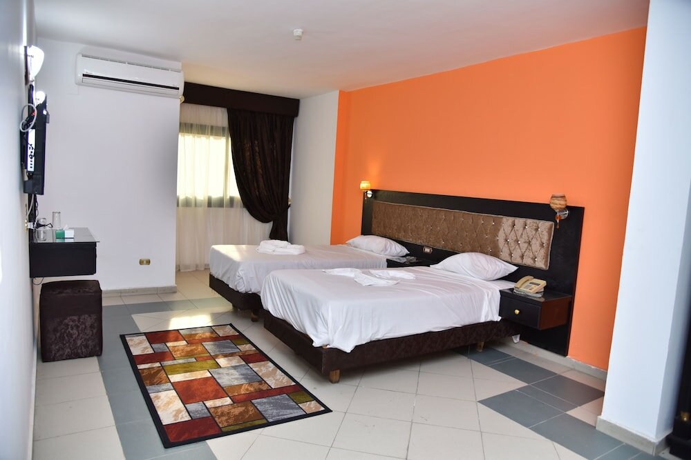 Economy Triple Room