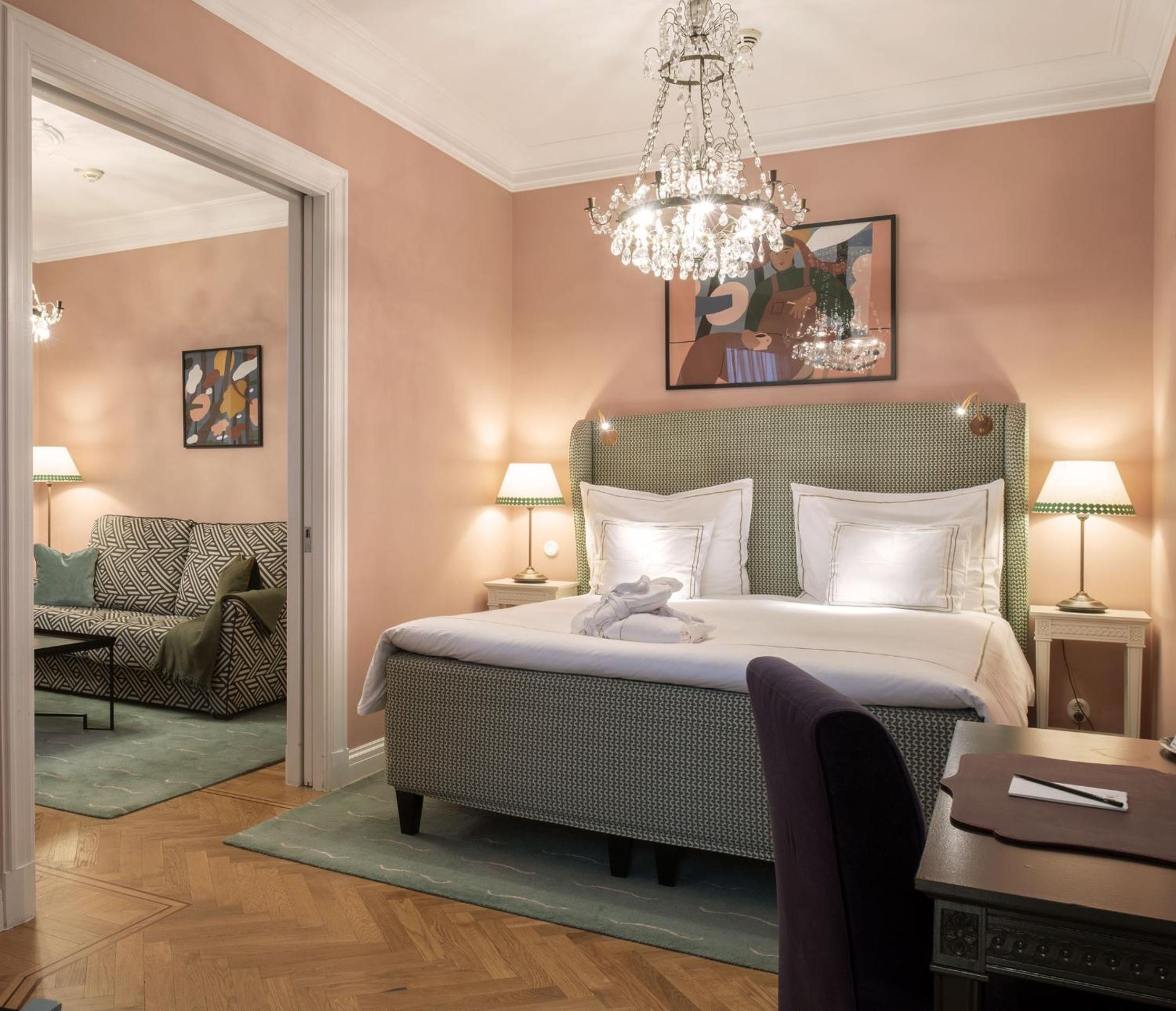 Junior Suite with Garden View