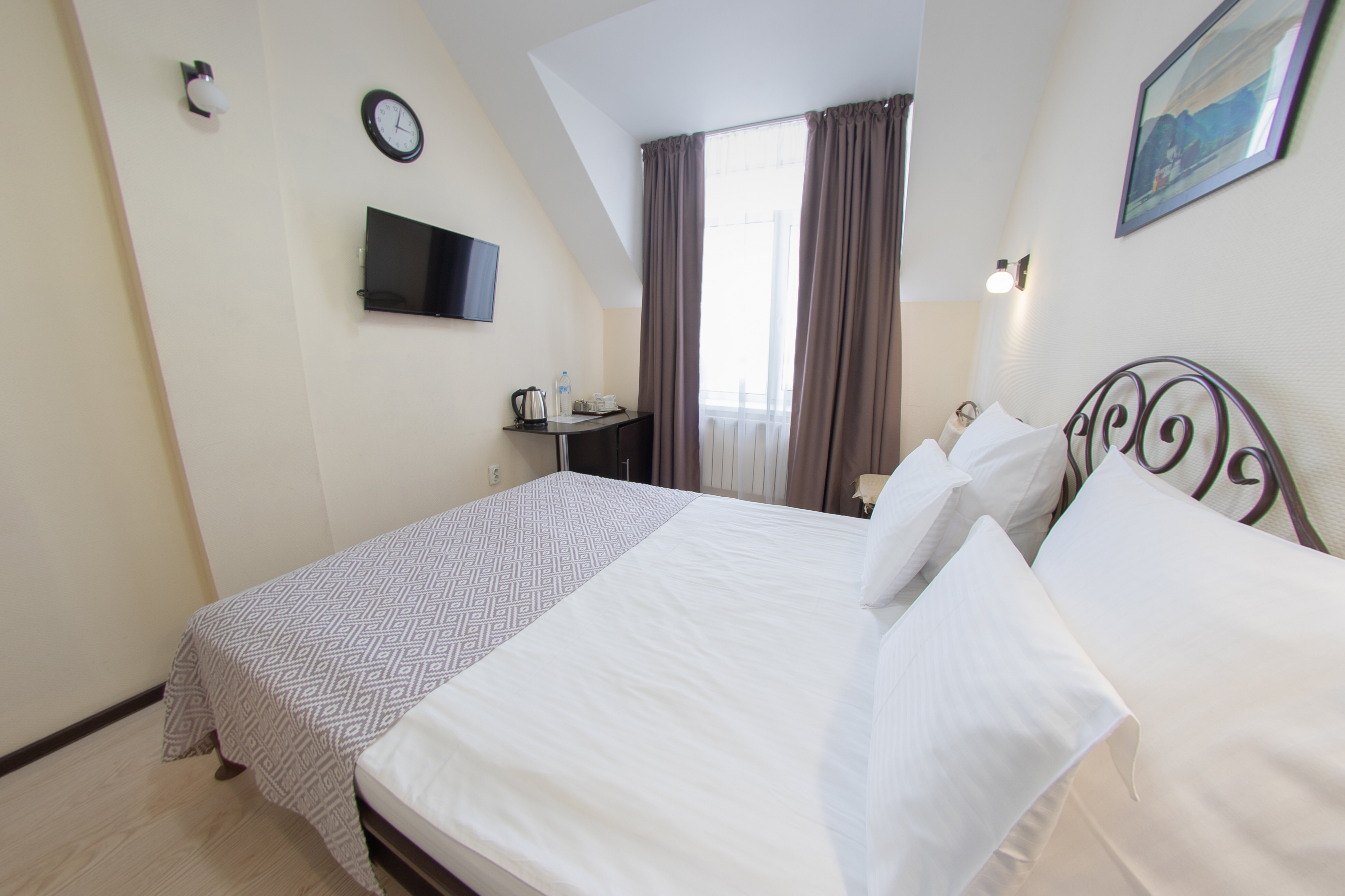 Небольшой двухместный номер с 1 кроватью