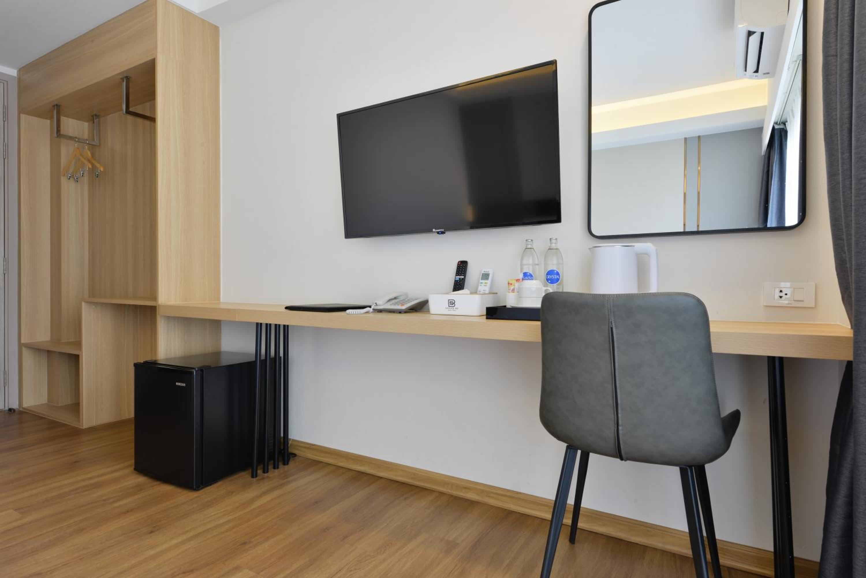 Superior Deluxe Double or Twin Room 