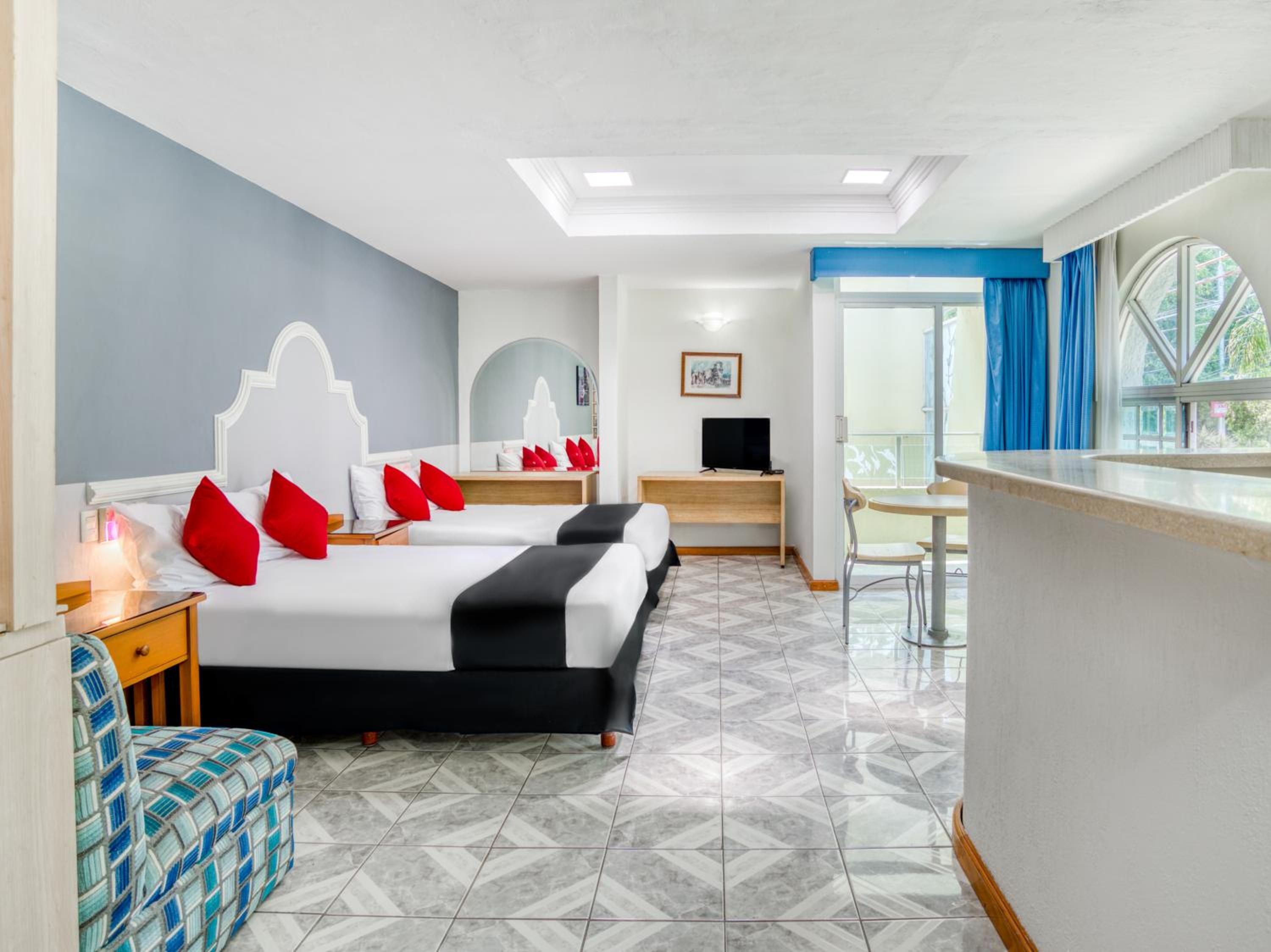 Deluxe Two Beds 