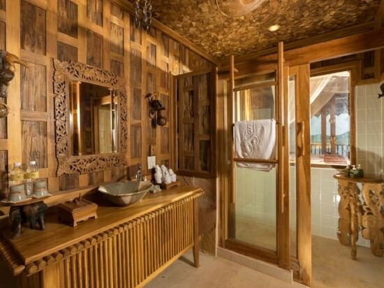 Grand Deluxe Ocean View