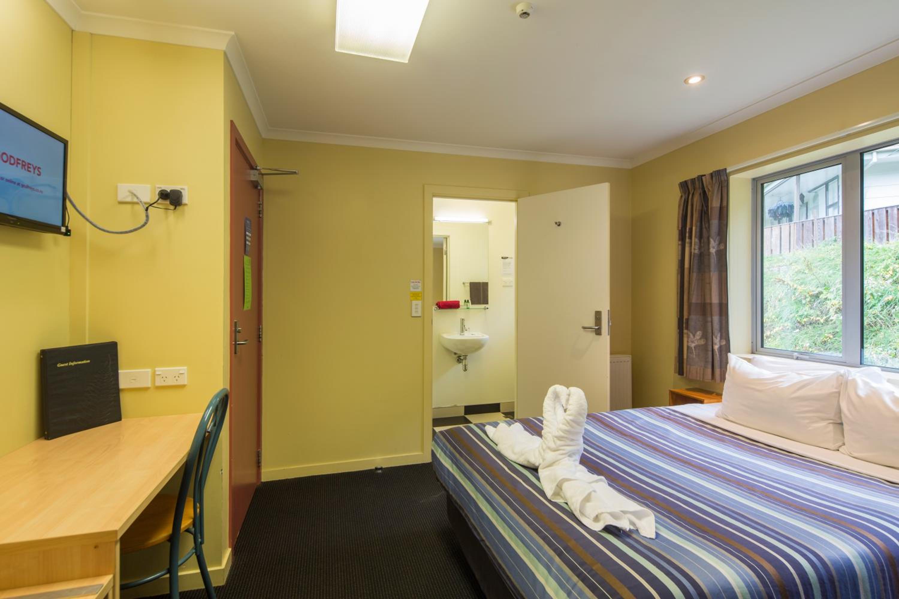 Double or Twin Room with Private Bathroom