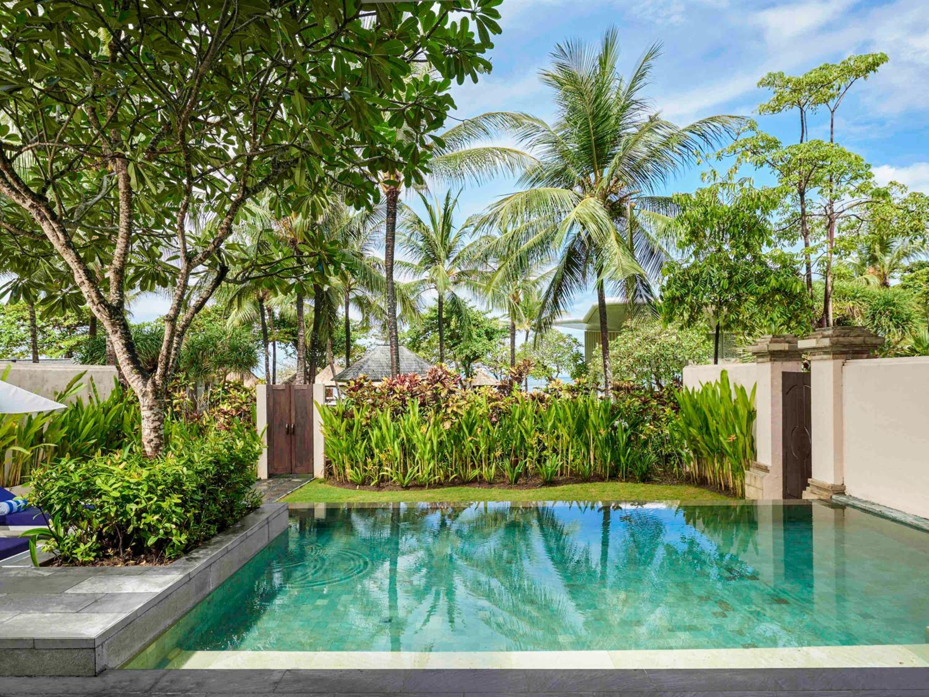 Prestige King Suite with Plunge Pool