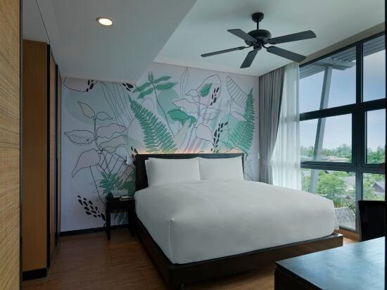 Deluxe Mai Khao Suite