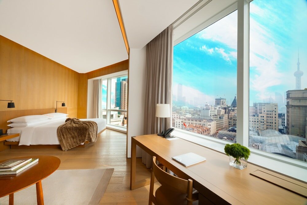 Pearl TV Tower View Room, 1 King