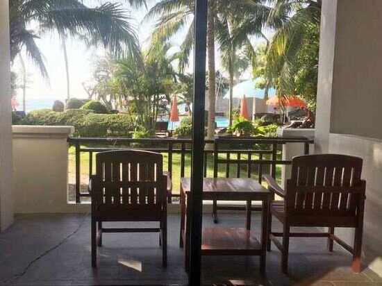 Deluxe Room With Pool View