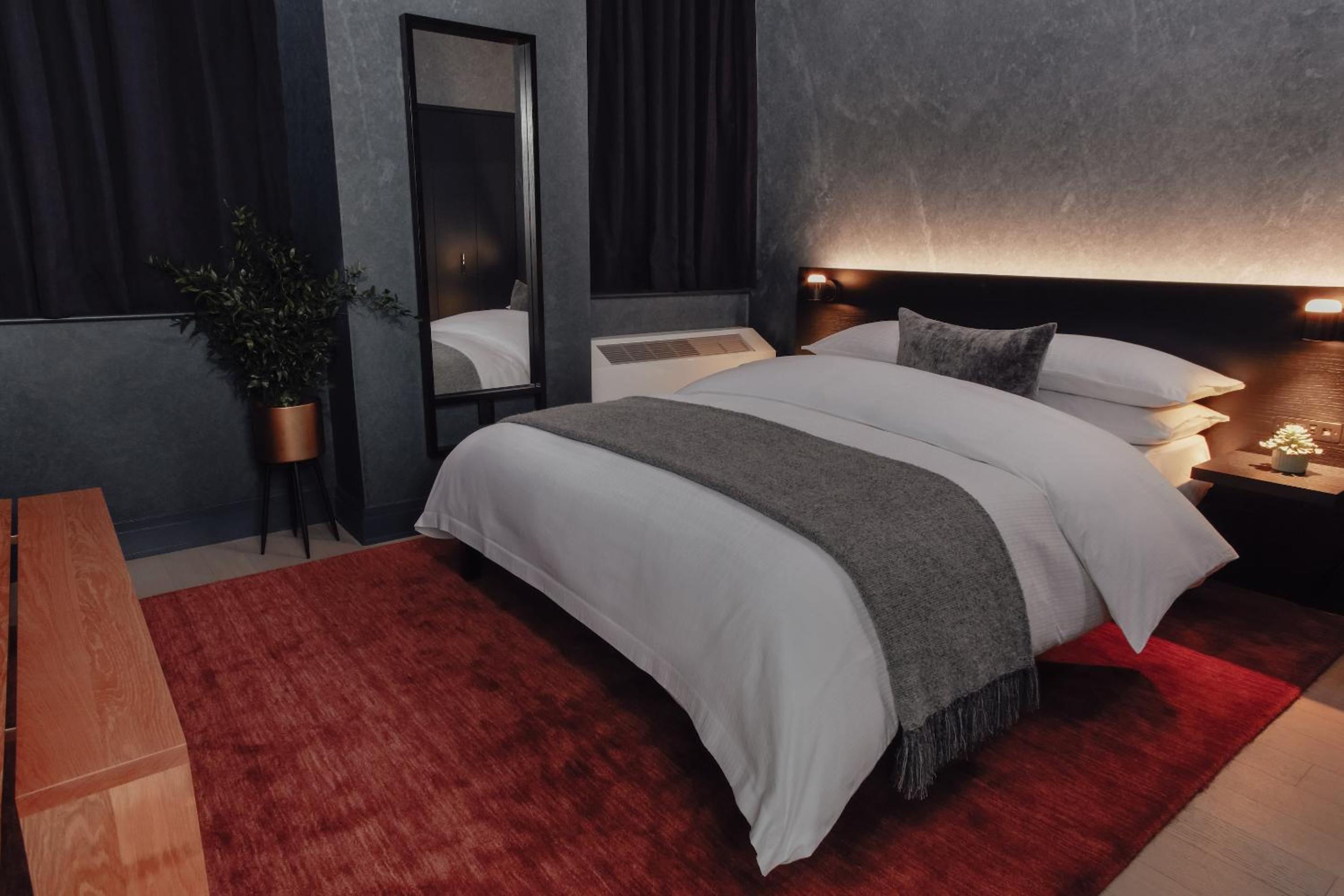 Accessible Two Bedroom, King (24/7 Front Desk)