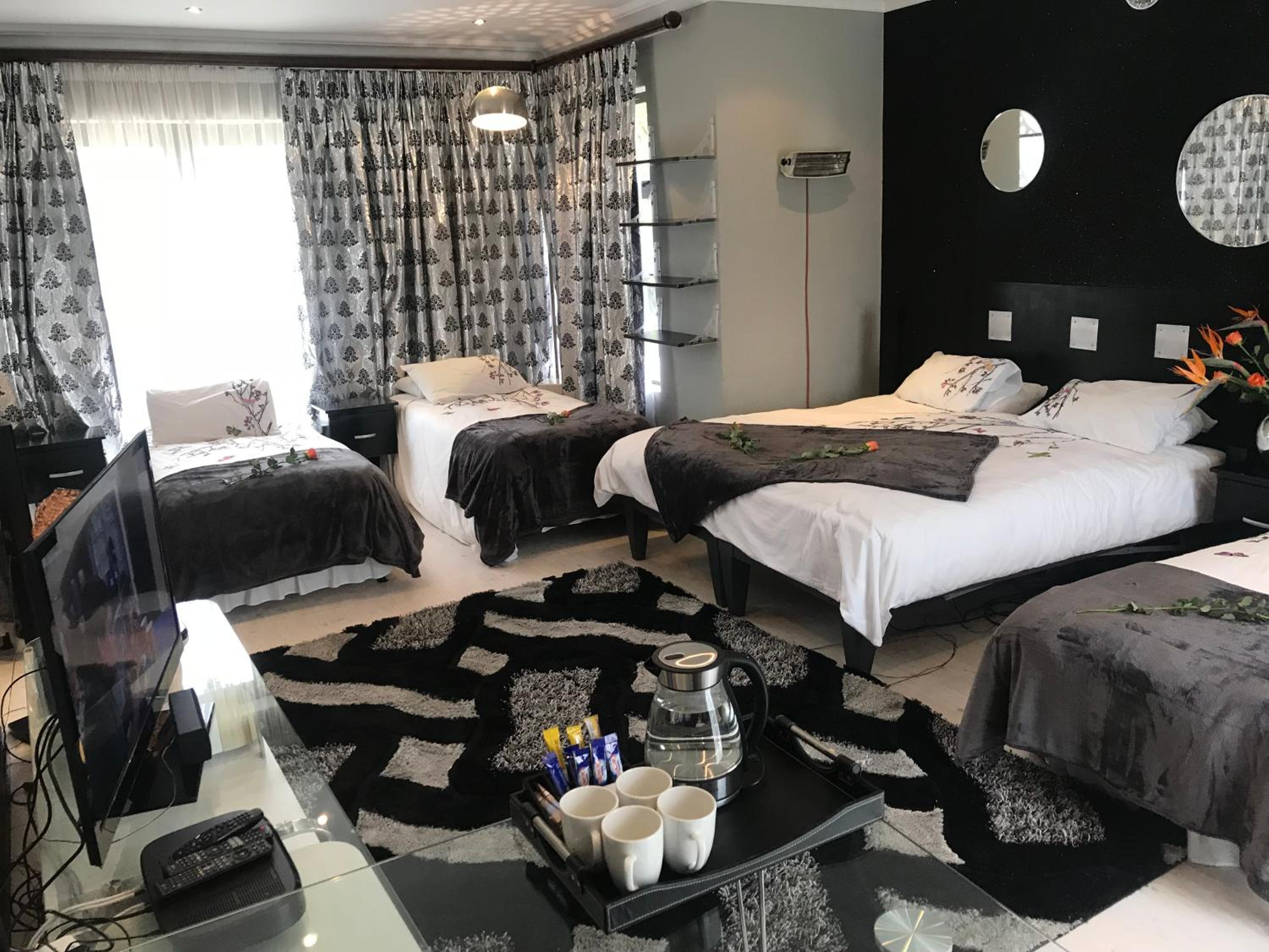 Luxury Suite With Spa Bath