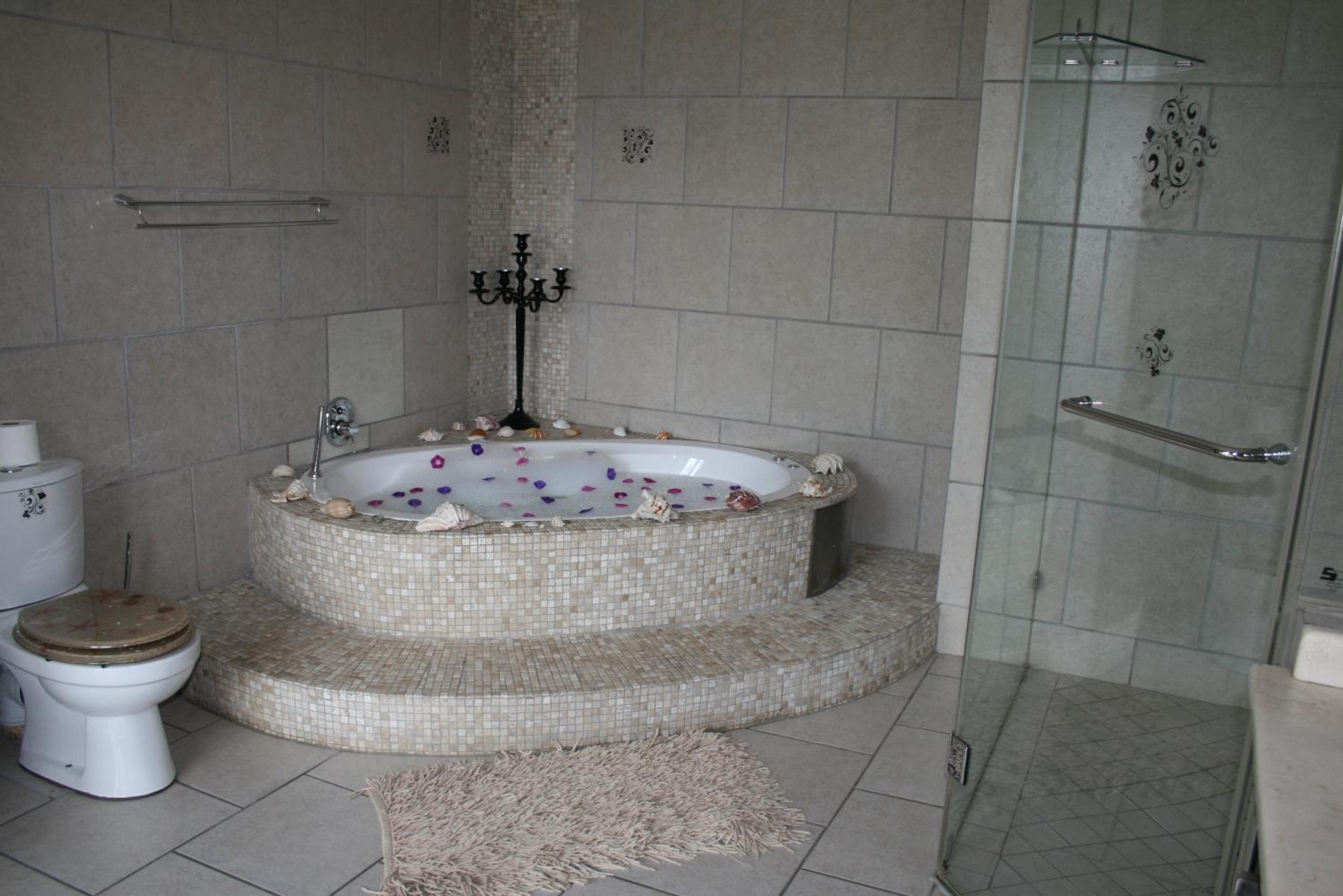 Luxury Suite With Spa Bath