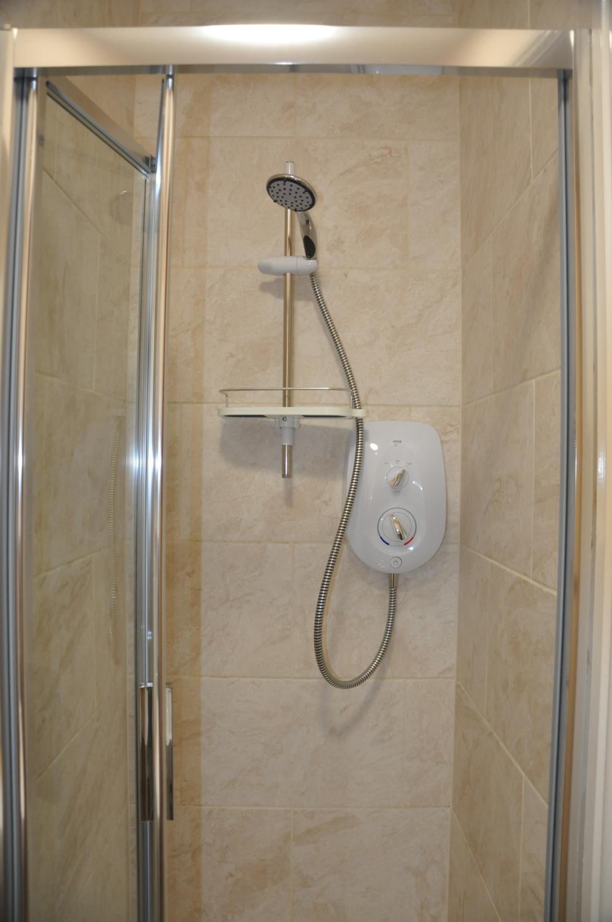 Double room En-suite with shower