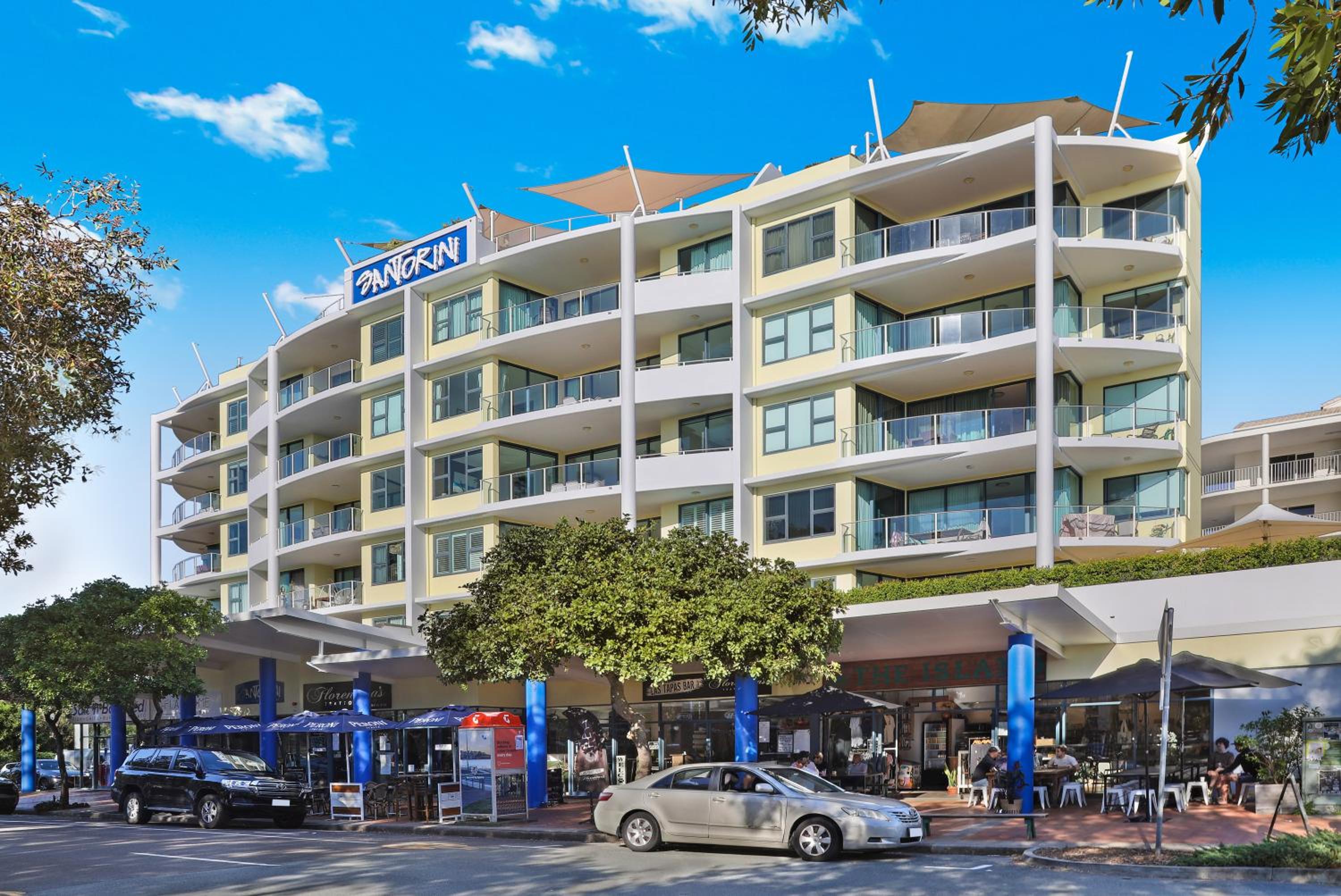 Three-Bedroom Apartment with Ocean View