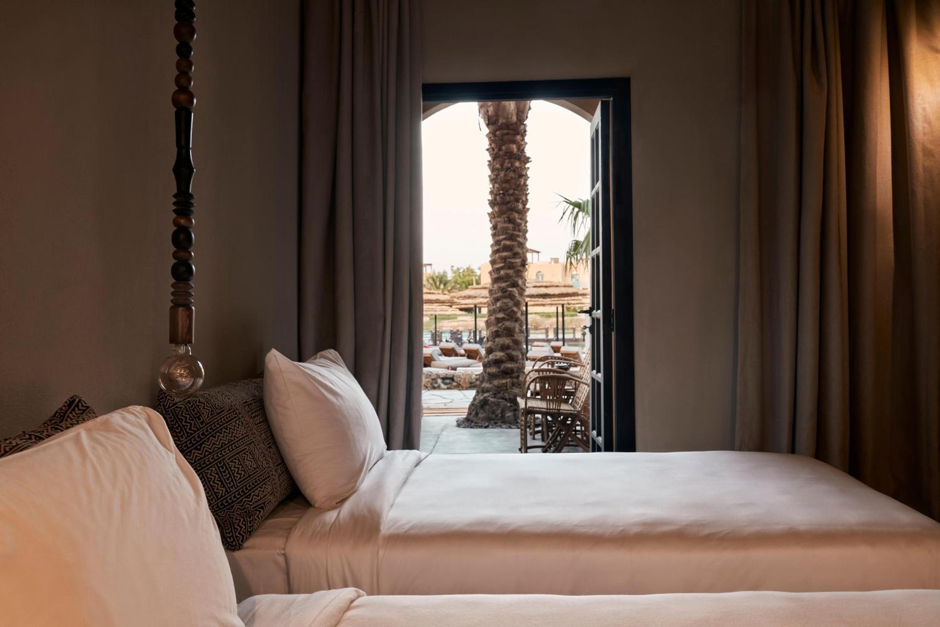 Premium Lagoon view Terrace