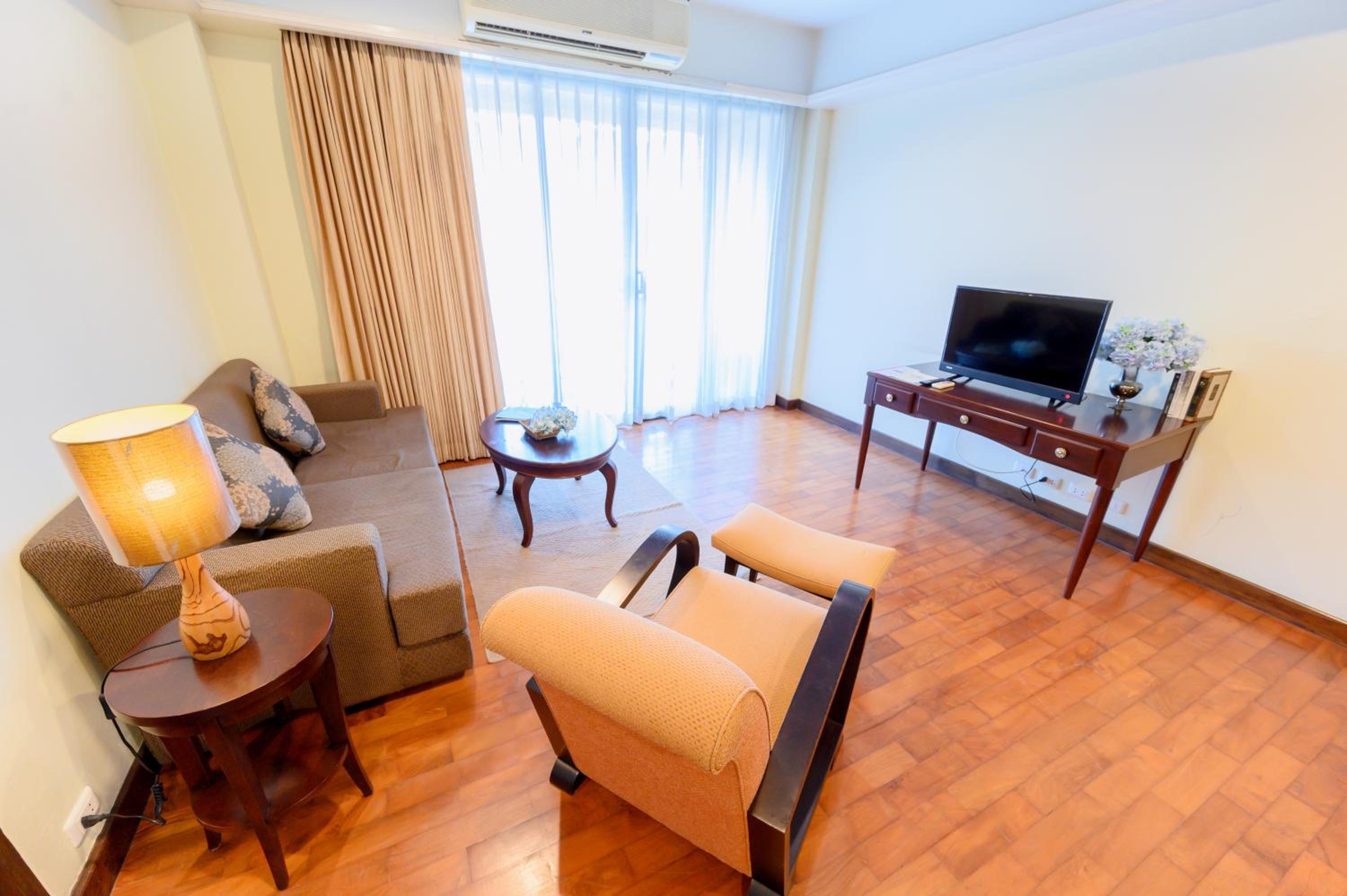 One-Bedroom Suite